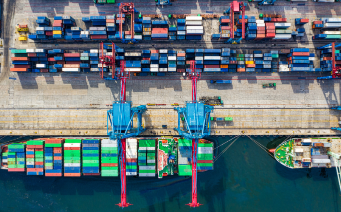 Call_to_action: Navigating the Tariff Shockwaves